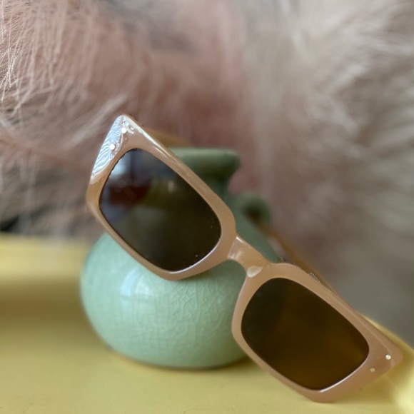 Sunglasses - Picture 3 of 3